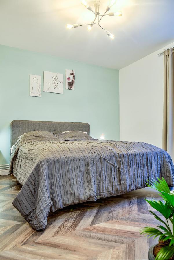 5 Min To Everything-Stylish-Modern-Old City Center Braşov Esterno foto